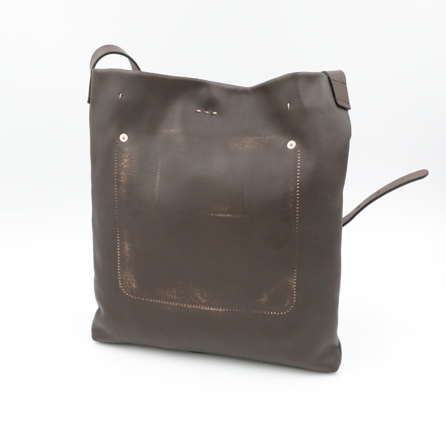 MOQUIP SHOULDER BAG rivet work Pigment D.BROWN