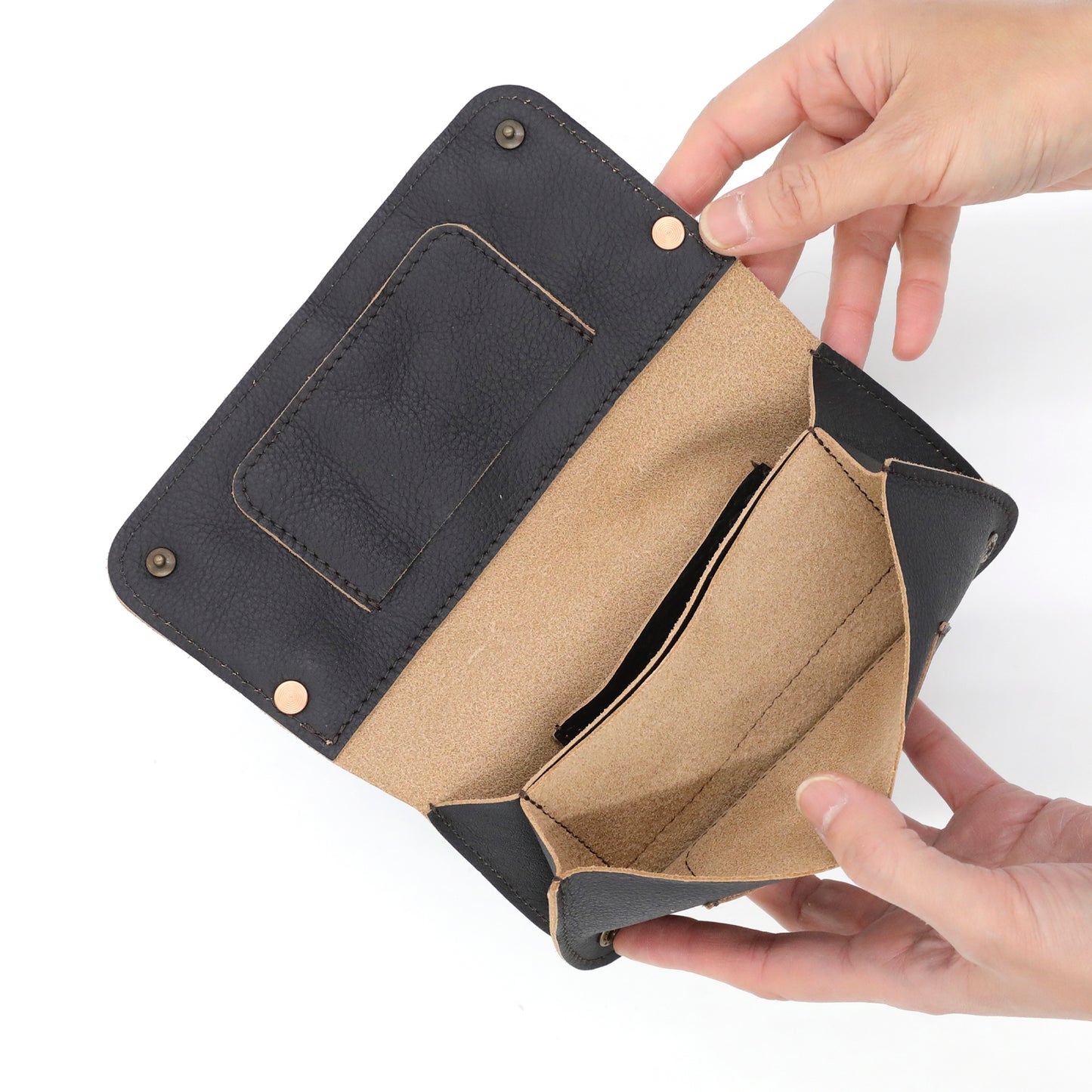 MOQUIP WALLET rivet work Pigment BLACK