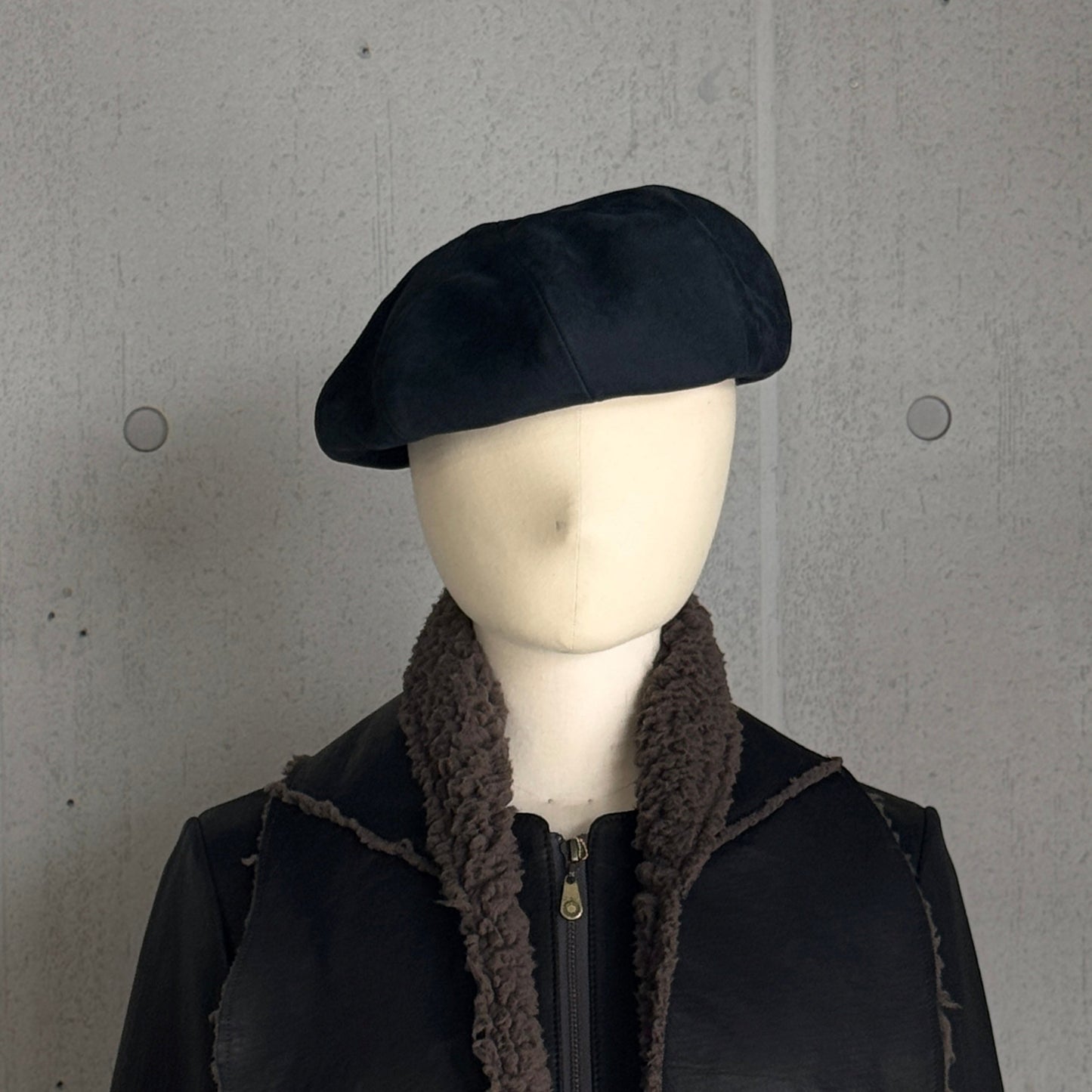 MOQUIP CHECKERD beret   D. NAVY