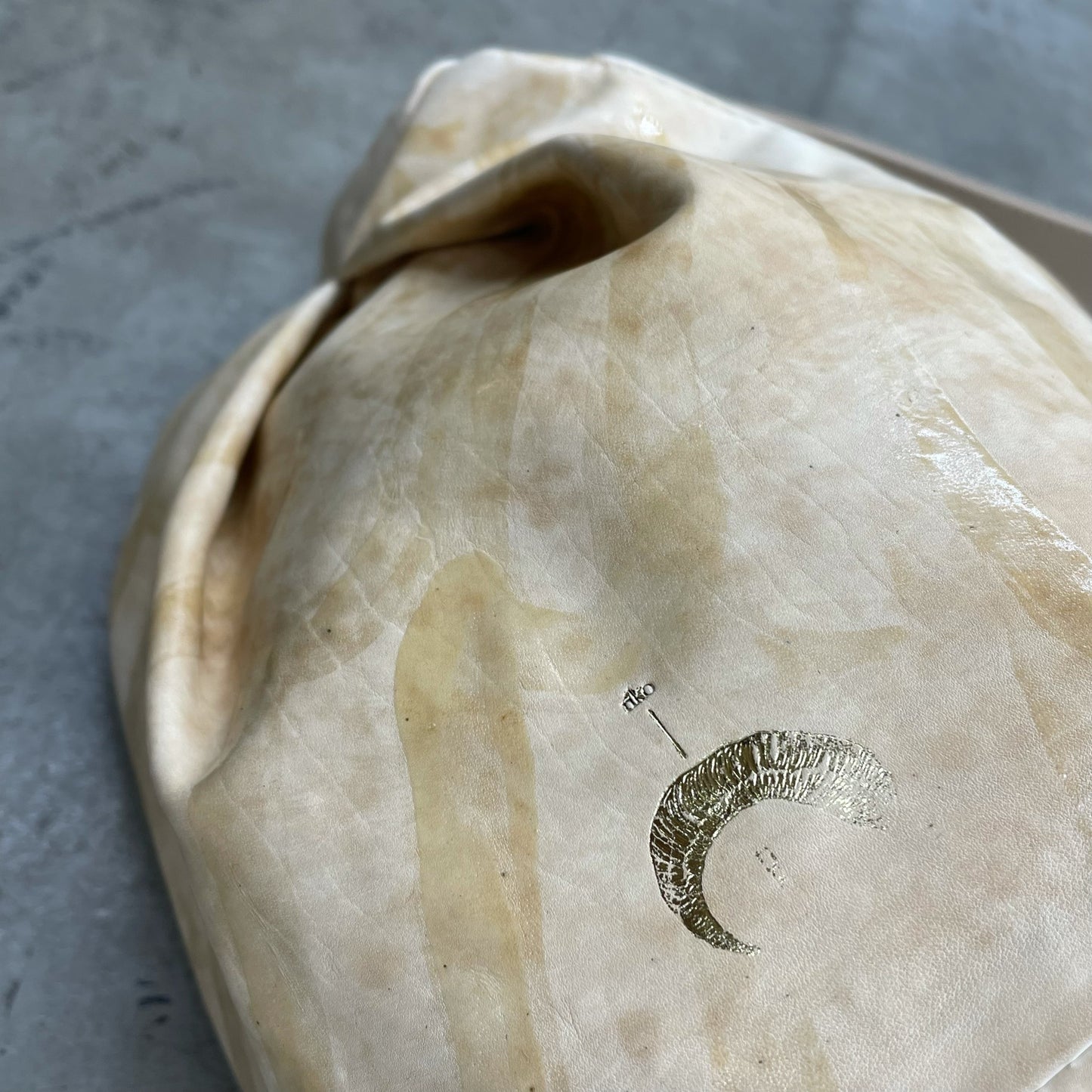 Riko Shuri Monma × MOQUIP loop SLING BAG C