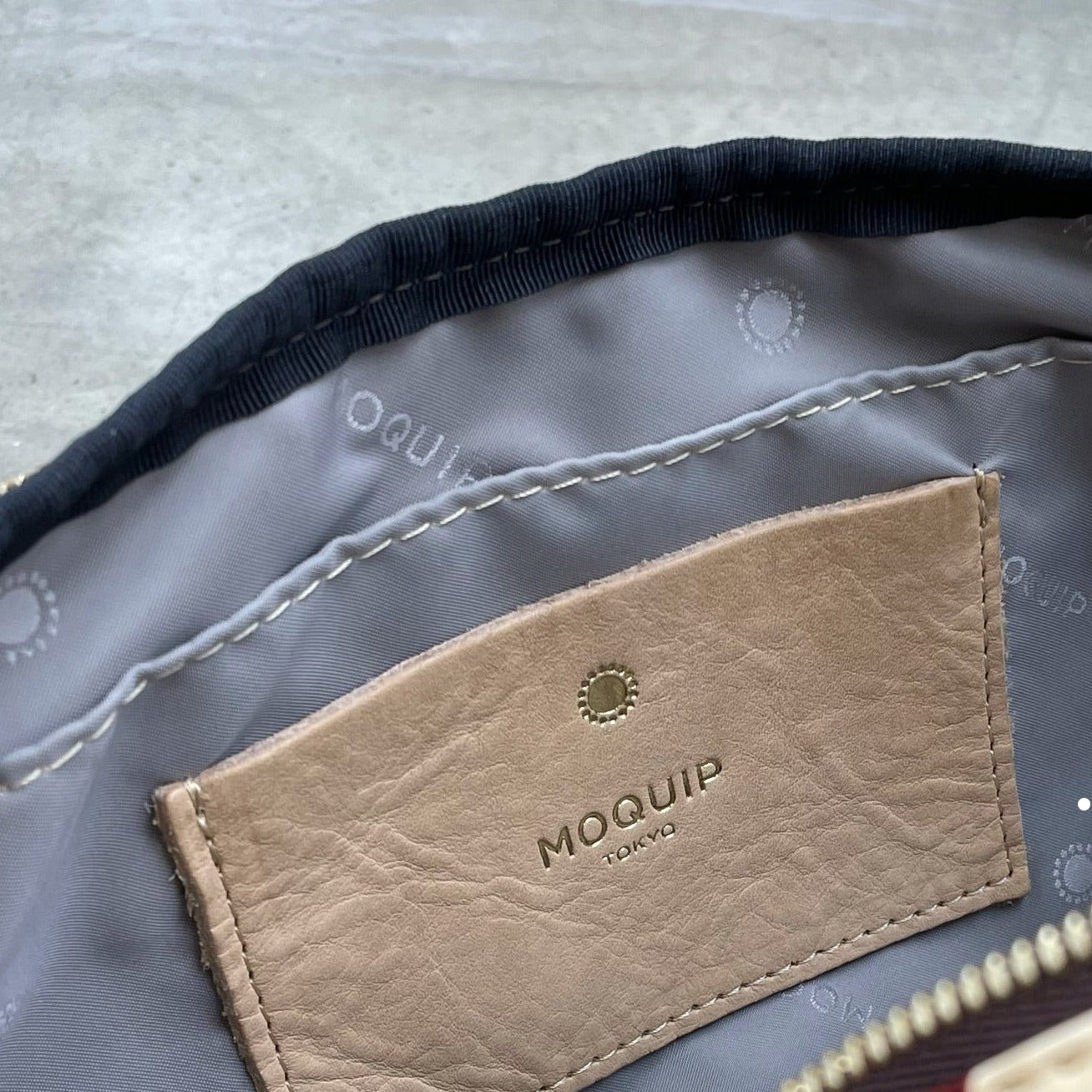 Riko Shuri Monma × MOQUIP loop SLING BAG C