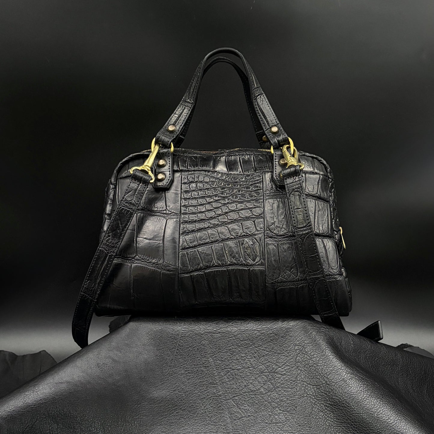 MOQUIP CROCODILE boston bag BLACK