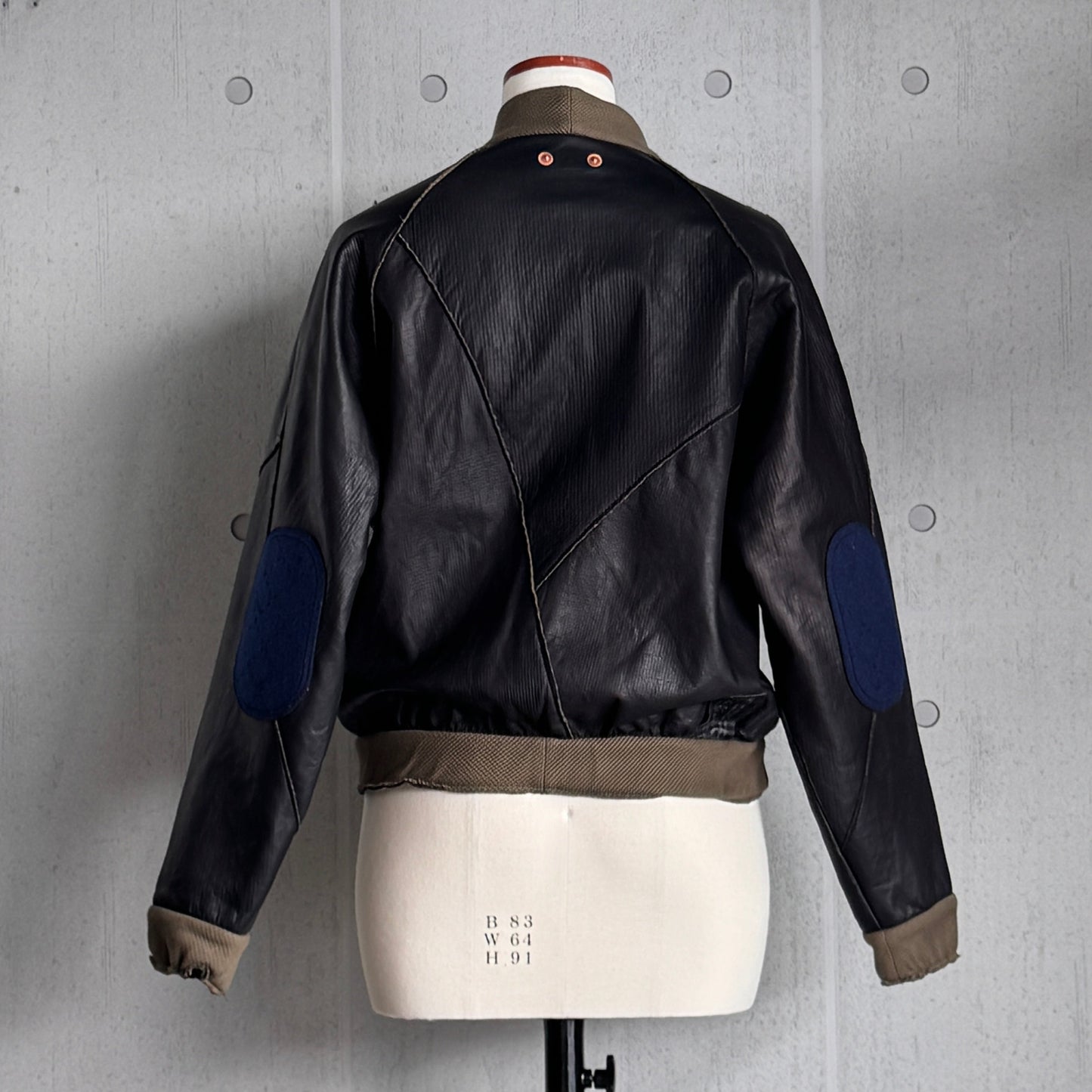 MOQUIP BOMBER-JACKET oh deer! BLACK