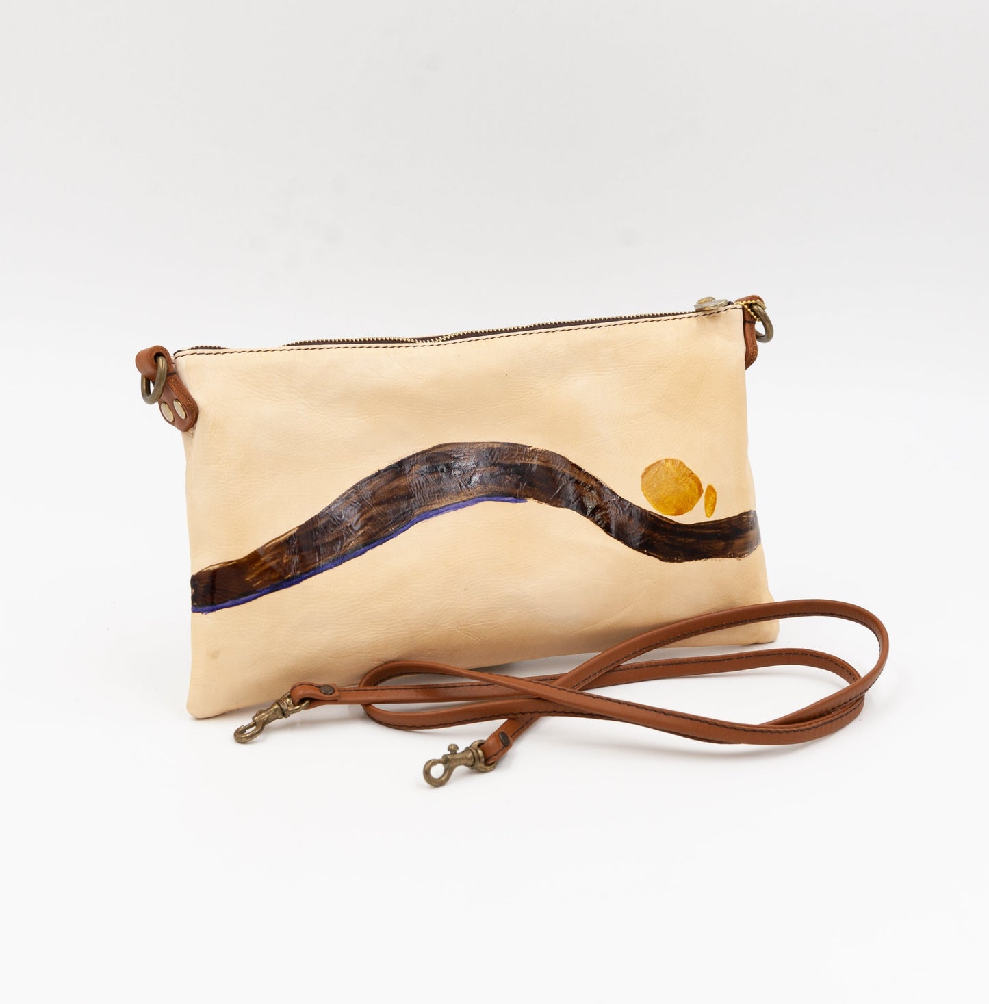 Riko Shuri Monma × MOQUIP loop CLUTCH BAG