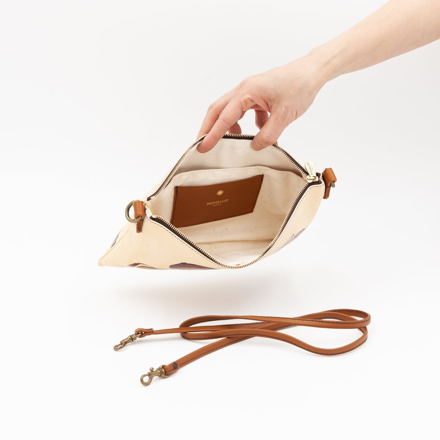 Riko Shuri Monma × MOQUIP loop CLUTCH BAG