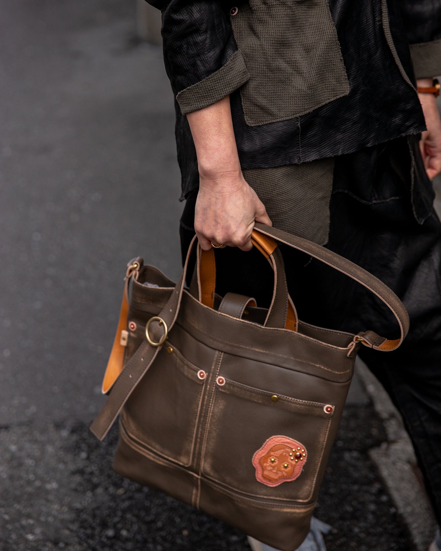 ATSU×MOQUIP TOTE BAG moni KHAKI