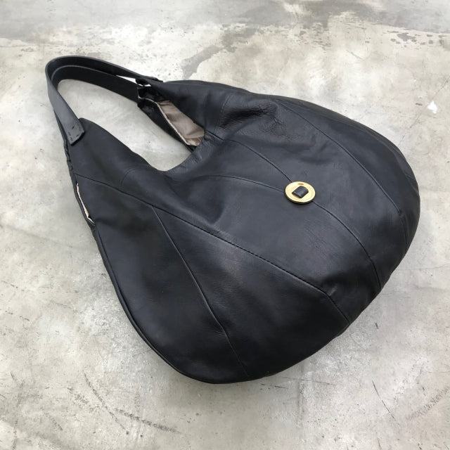 MOQUIP TOTE BAG brass button BLACK
