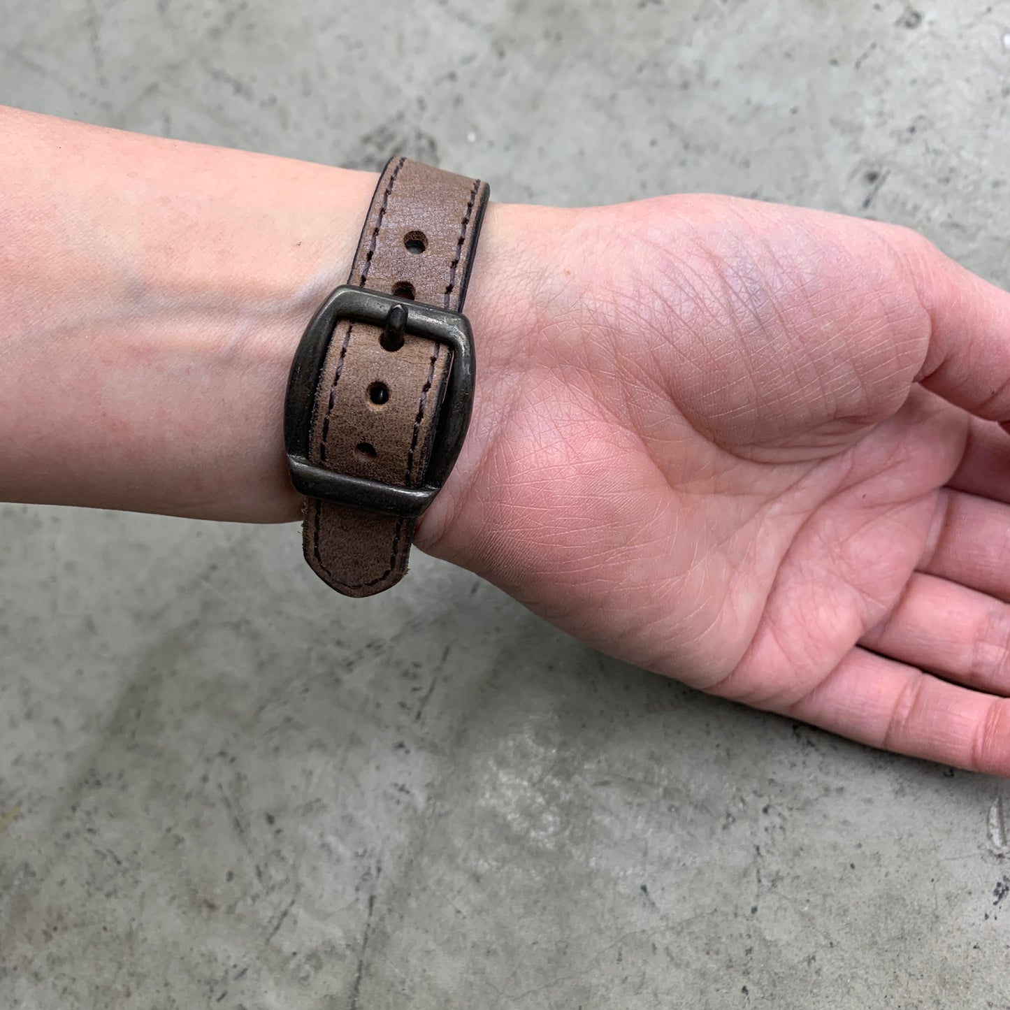 MOQUIP WATCH pied de poule D.BROWN