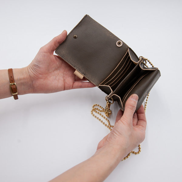 ATSU×MOQUIP MINI PURSE moni KHAKI