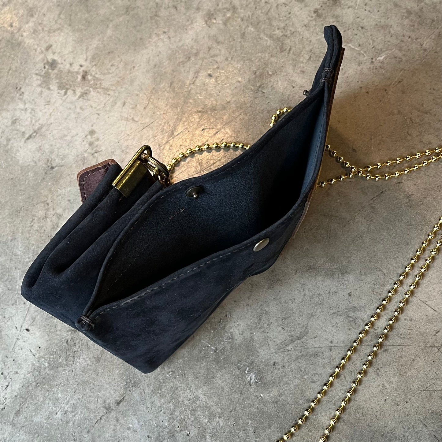 MOQUIP MINI PURSE embroidery D.NAVY