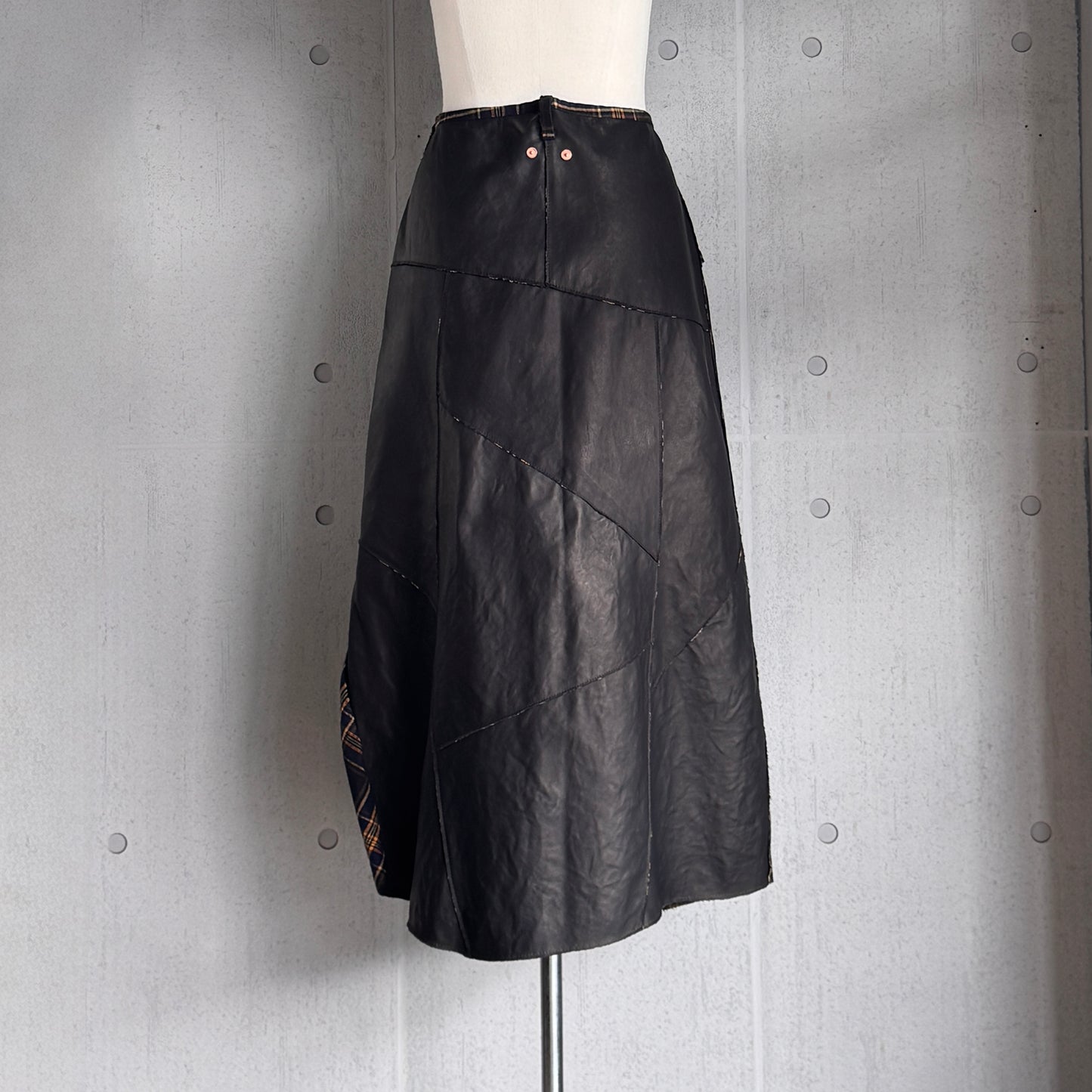MOQUIP  CHECKERD SKIRT deer  BLACK