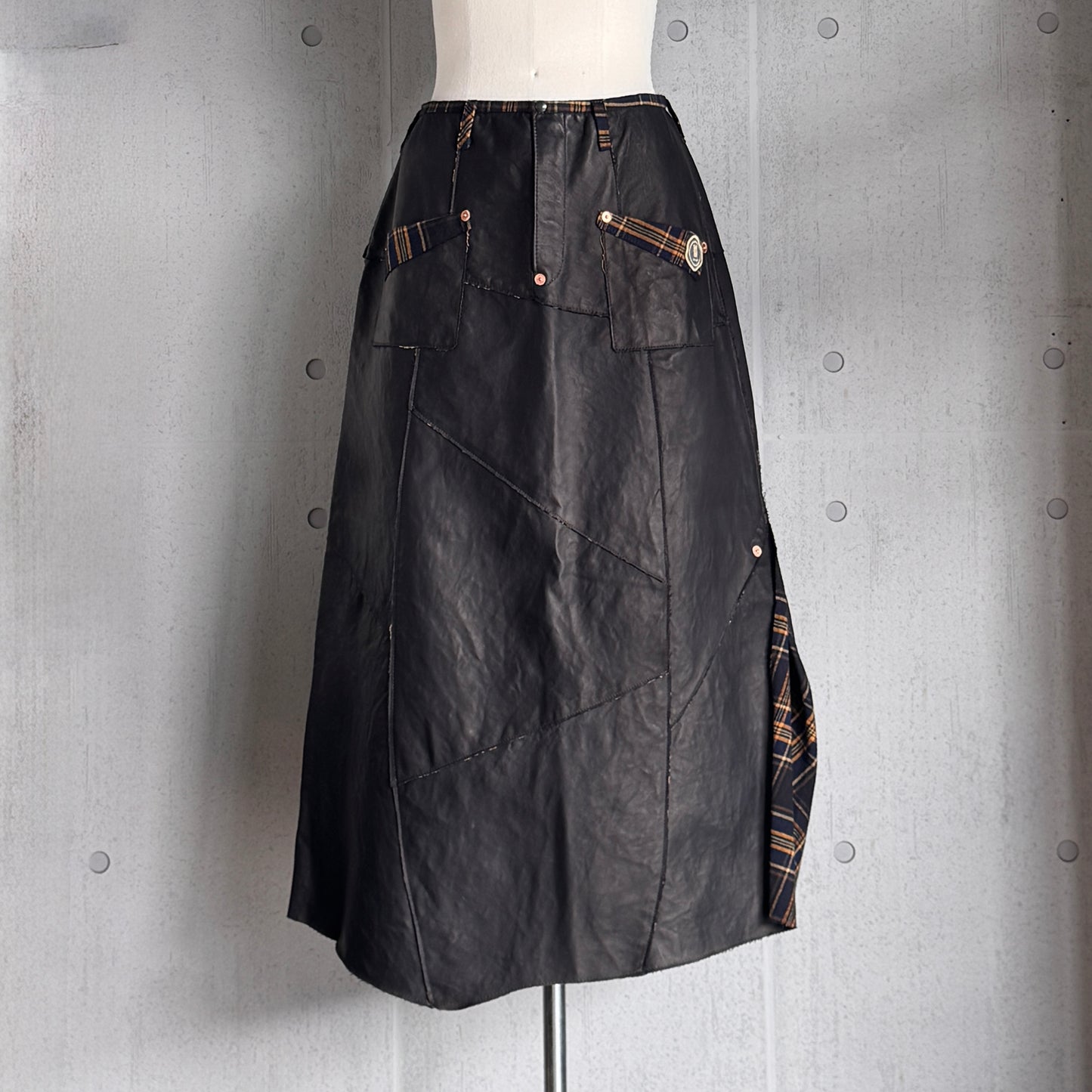 MOQUIP  CHECKERD SKIRT deer  BLACK