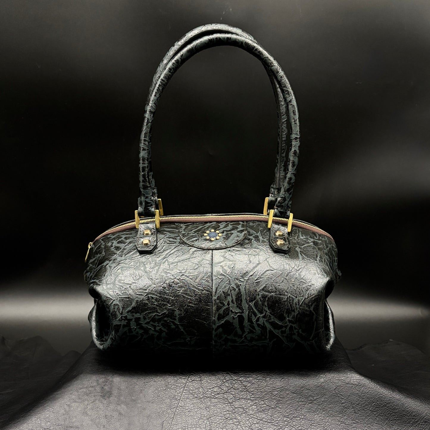 MOQUIP  漆革バッグBARREL BAG urushi BLACK