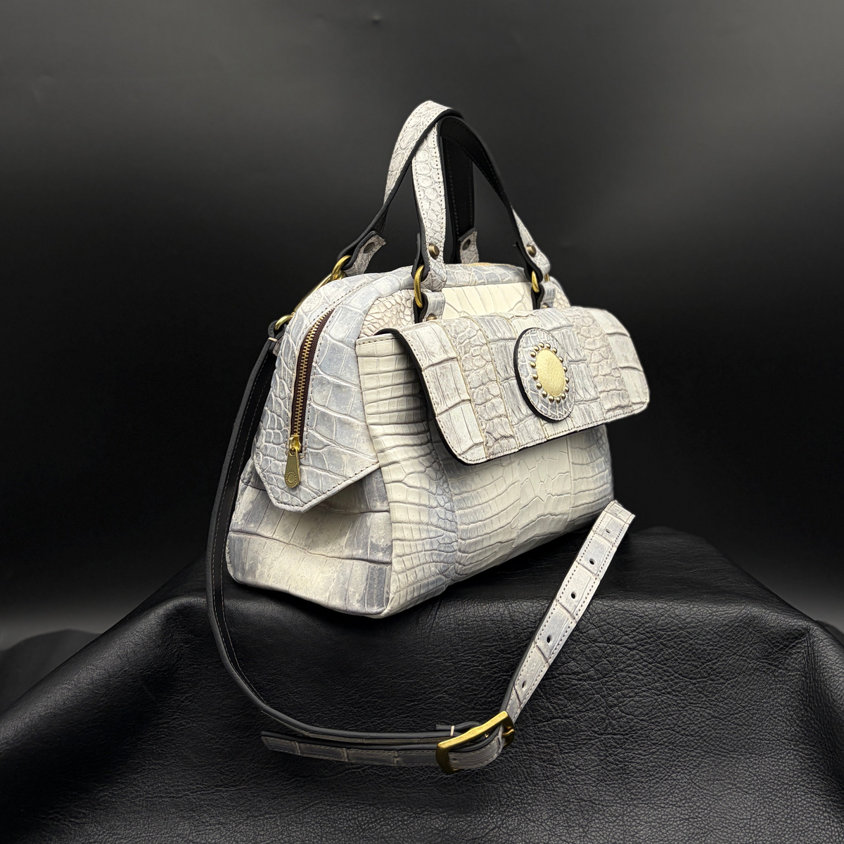 MOQUIP CROCODILE boston bag HIMALAYA