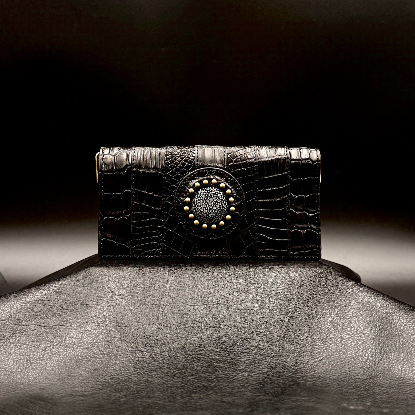 MOQUIP CROCODILE clutch purse BLACK