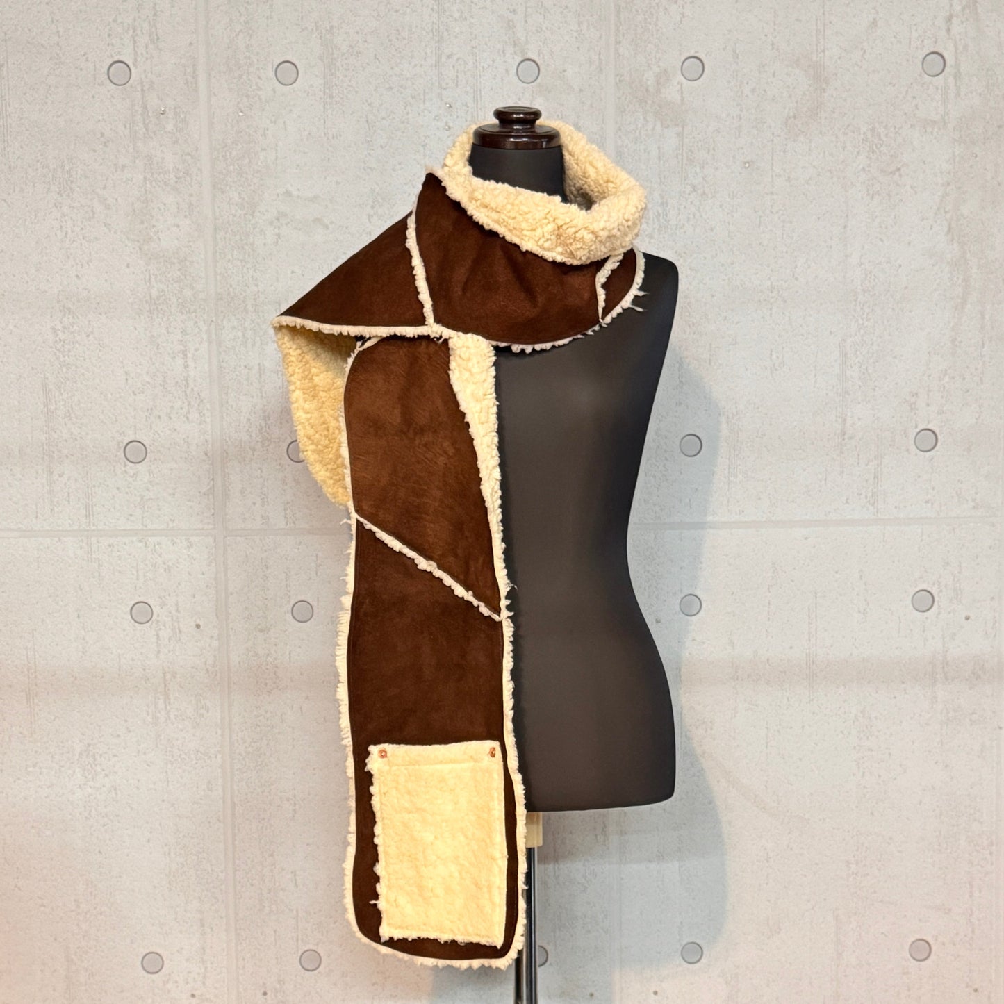 MOQUIP SCARF deer + boa BROWN