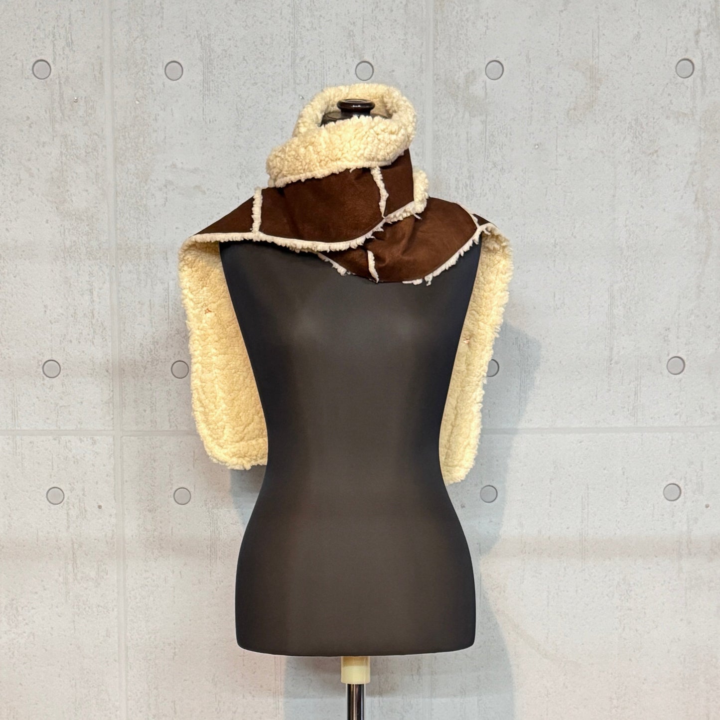 MOQUIP SCARF deer + boa BROWN