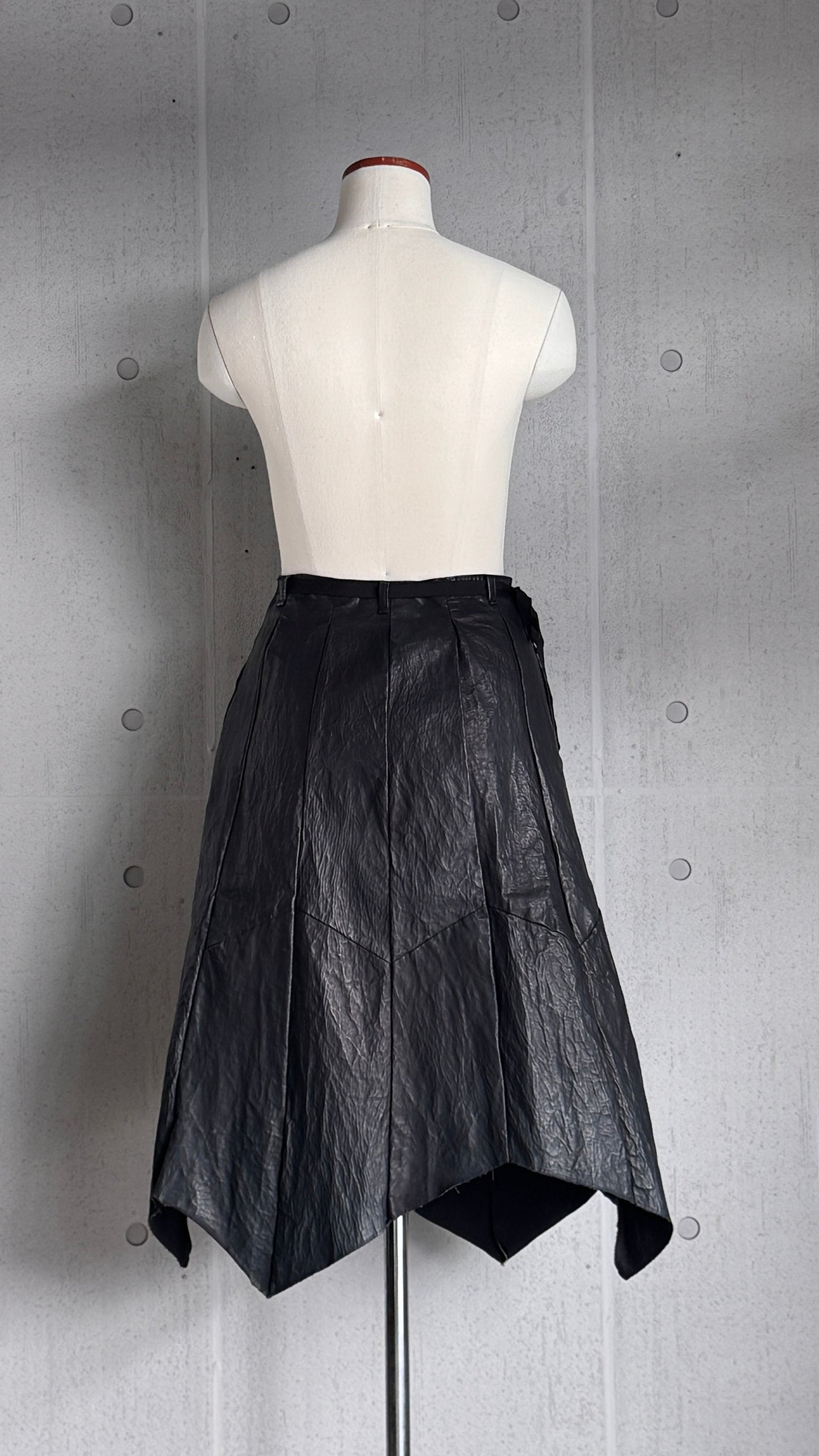 MOQUIP SKIRT shade BLACK